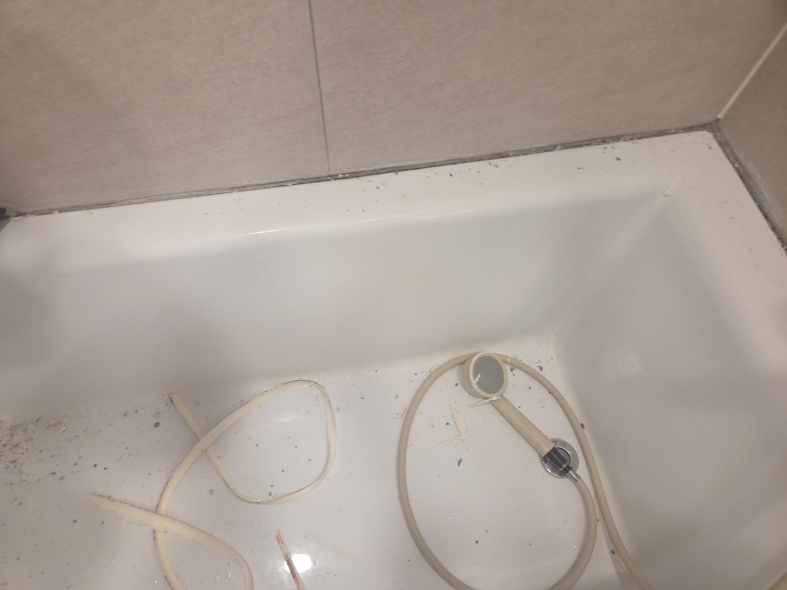 안양 평촌 욕조 기존 실리콘 제거